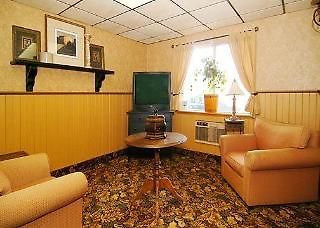 Econo Lodge & Suites דבנפורט מראה חיצוני תמונה